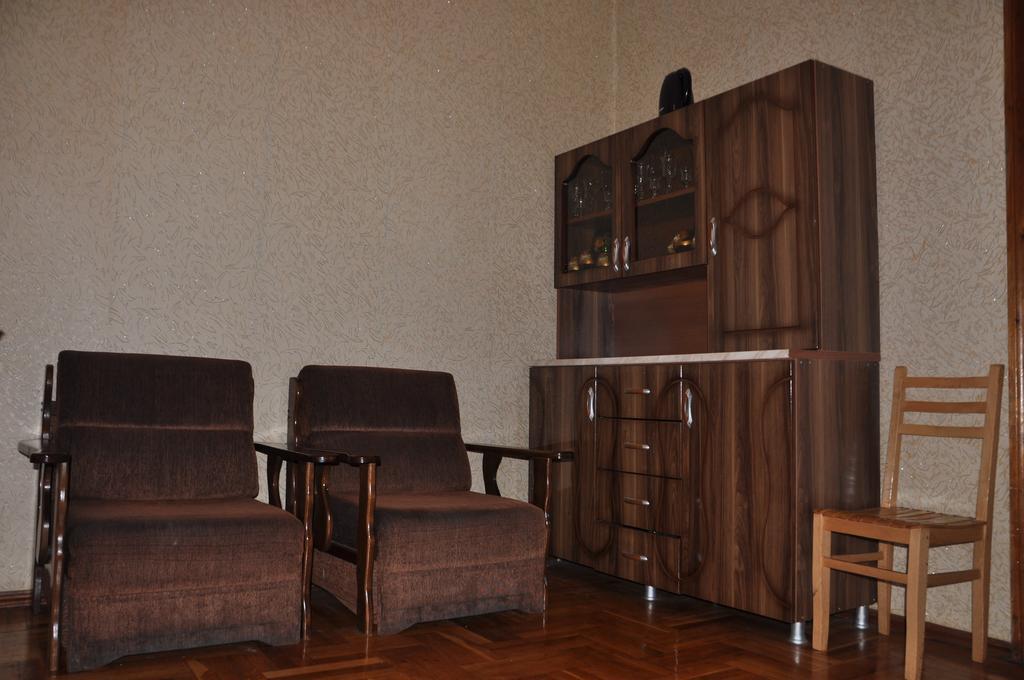 Guest House Racha アンブロラウリ エクステリア 写真